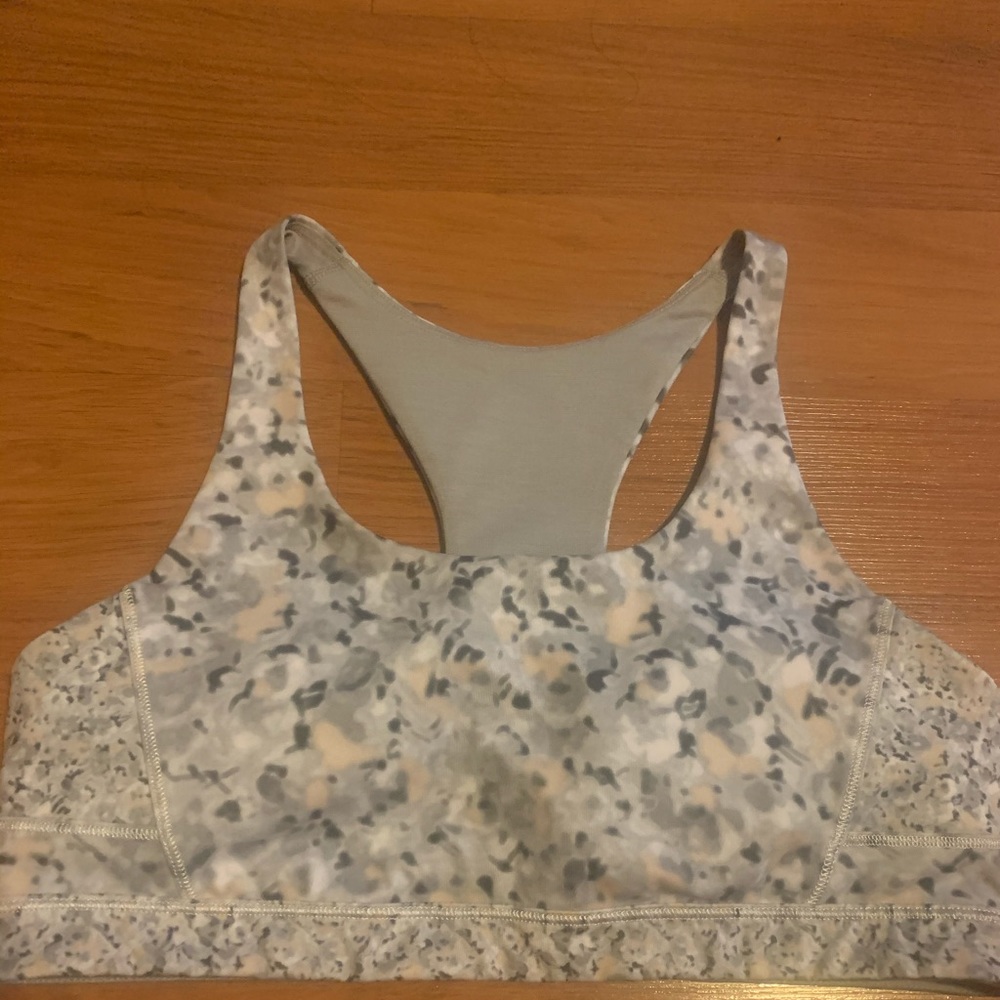 Lululemon Top Speed Bra